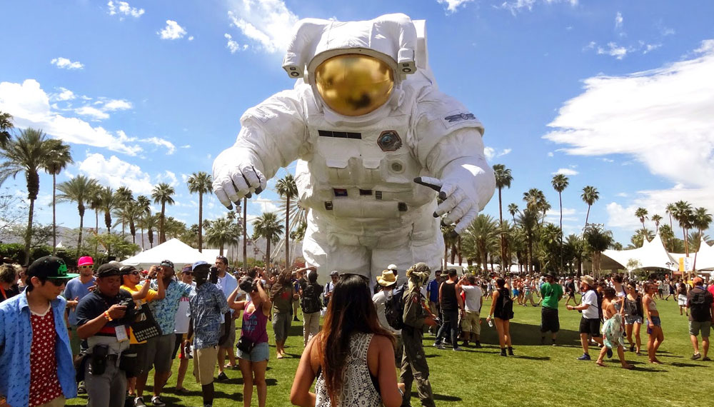 Coachella festival famous astronaut. Indio, California. 2015 - Credits : Coachella