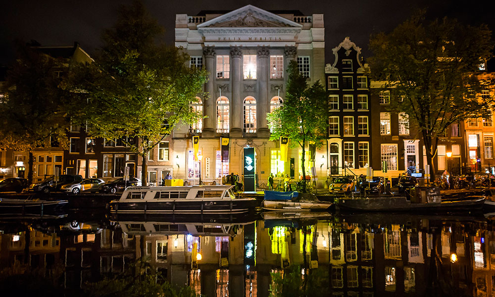 Night view of ADE' hotel Felix Meritis during ADE, Amsterdam. 2016 - Credits : Coen Van Tartwijk